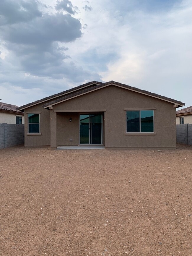 Foto del edificio - New Home at North Copper Canyon! Built in ...