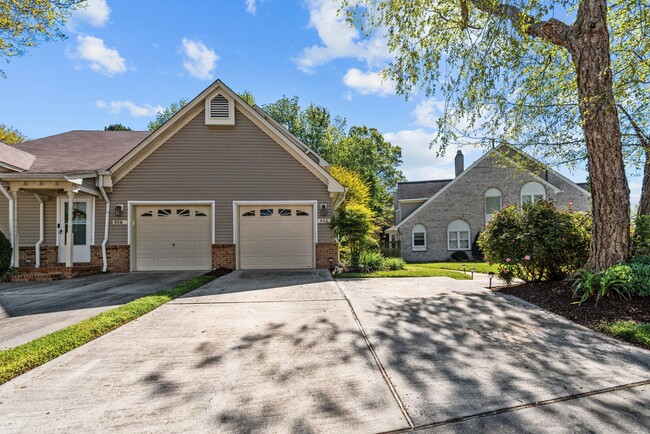 Building Photo - 860 Shoal Creek Trail
