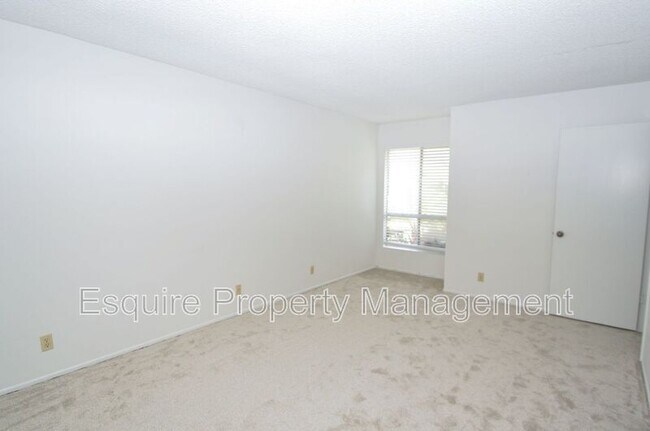 Building Photo - 3731 Ketch Ave