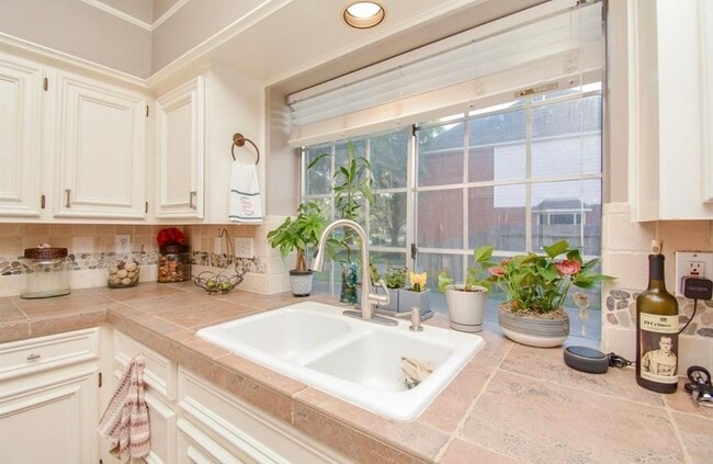 Foto del edificio - 23210 Fall Wind Ct