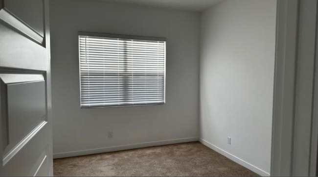 Building Photo - 4011 W Estes Way