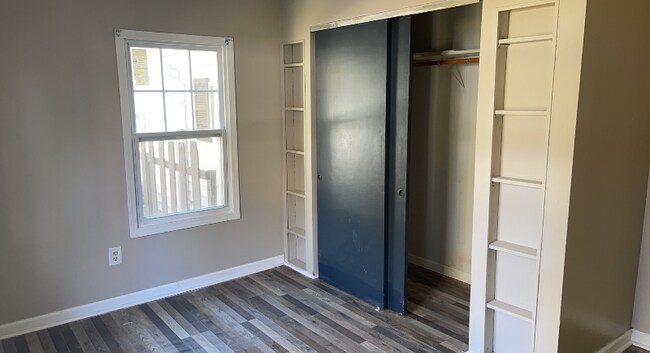 Building Photo - 51 Florval Dr