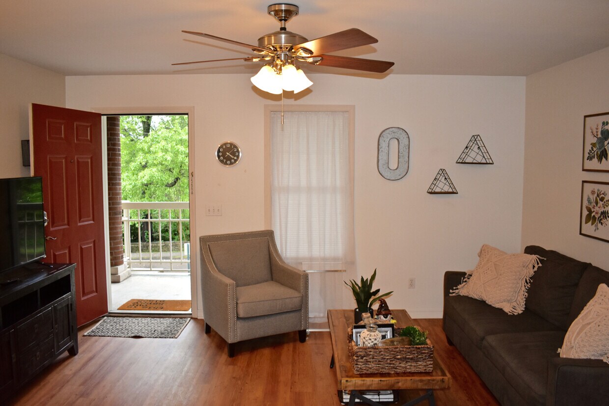Foto principal - 610 W Lafayette St