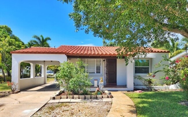 Photo - 617 NE 8th Ave (Boynton Beach, FL) House