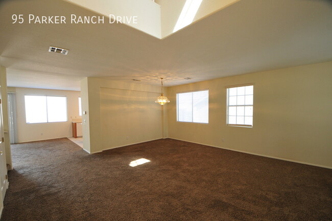 Building Photo - 95 Parker Ranch Dr