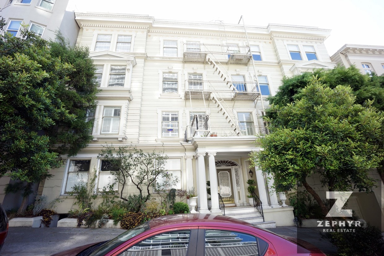Primary Photo - 2205 Sacramento St