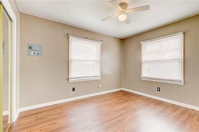 Building Photo - 6212 Sundown Dr