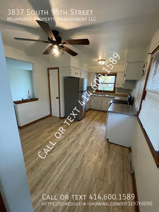 Foto del edificio - 3837 S 95th St