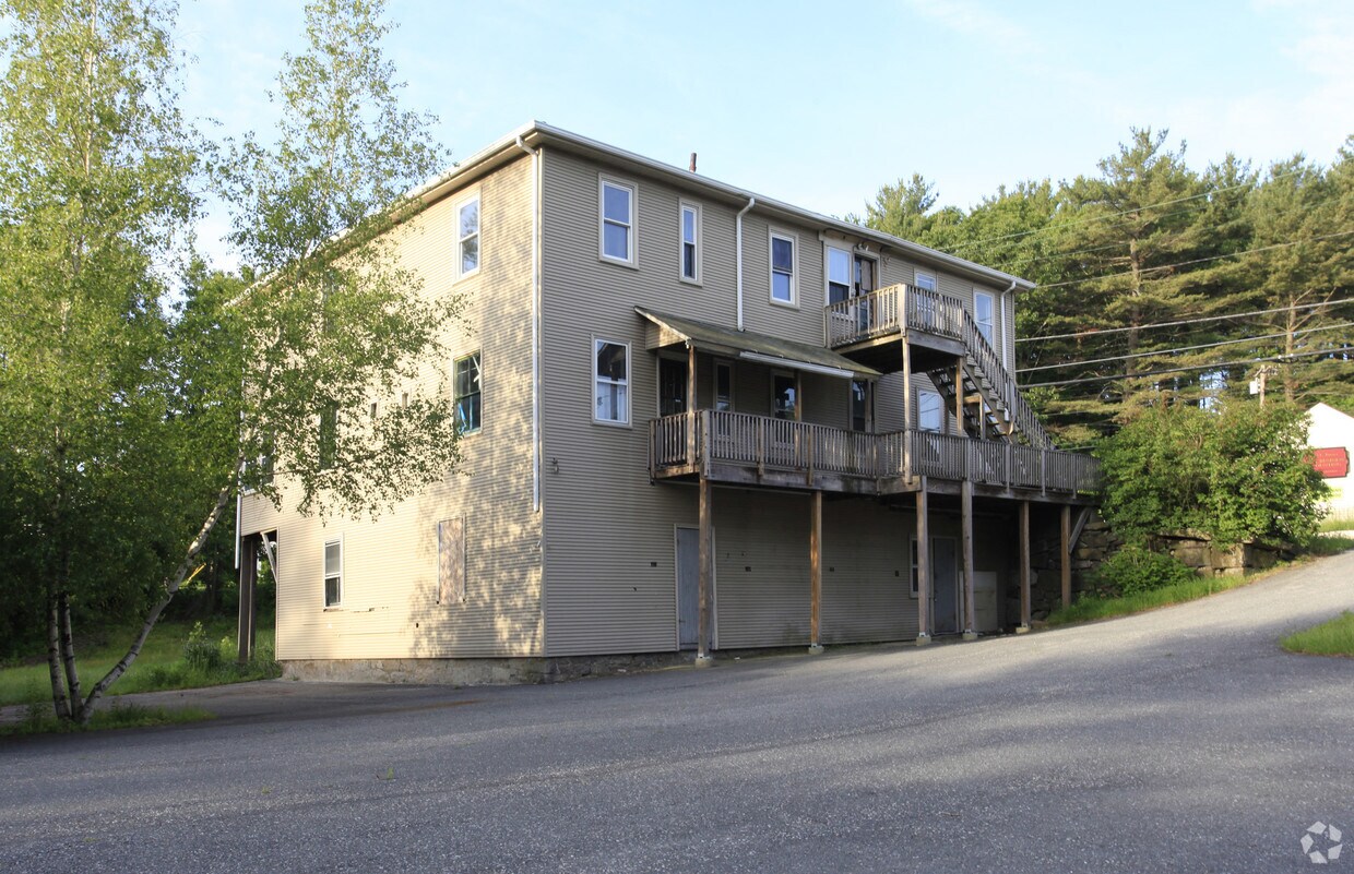 265 N Main St, Uxbridge, MA 01569 265 N Main St Uxbridge, MA