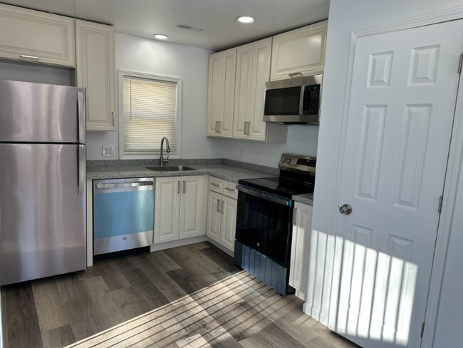 Foto del edificio - 28530 Grayling Ave