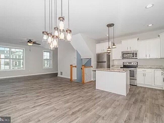 Foto del edificio - 3 Bedroom Townhome in Hanover