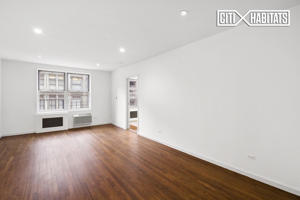 Building Photo - 101 W 23rd St