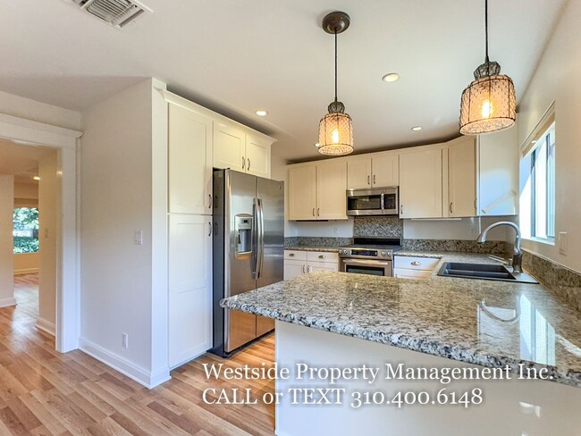 Building Photo - Fantastic Pasadena Neighborhood | 2BD + 2....