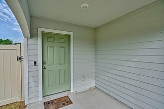 Building Photo - 1100 NW 248th Wy