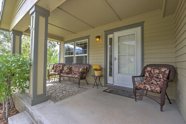 Building Photo - Single Family Home for Rent in New Castle