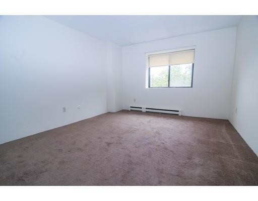 Foto del edificio - 491 W Central St