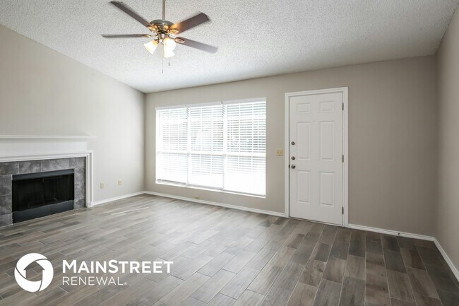 Foto del edificio - 6820 Lyndale Dr