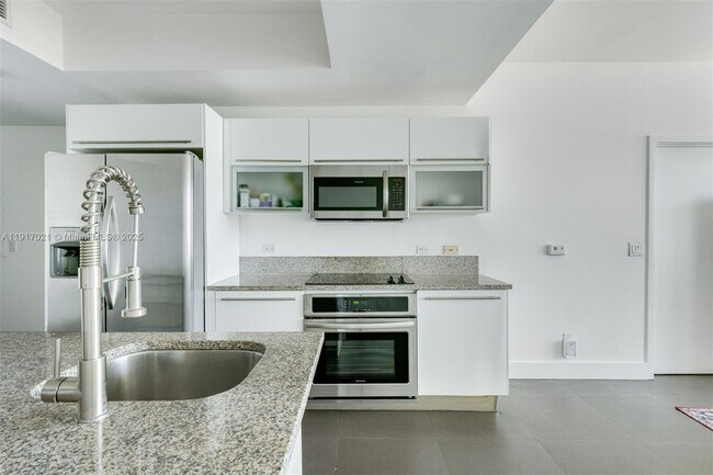 Foto del edificio - 888 Biscayne Blvd