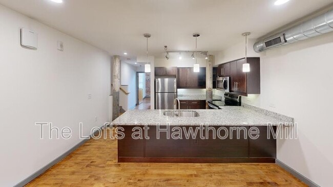Interior Photo - The Lofts at Hawthorne Mill