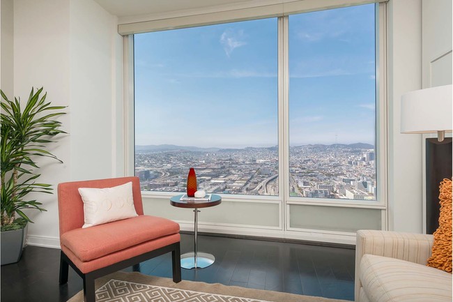 Building Photo - Luxurious View Condo at One Rincon Hill