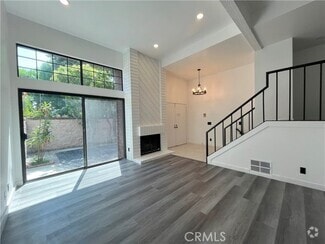 Building Photo - 4640 Glencoe Ave
