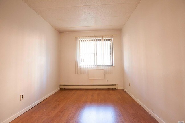 Foto del edificio - 139-25-139-34 34th Ave