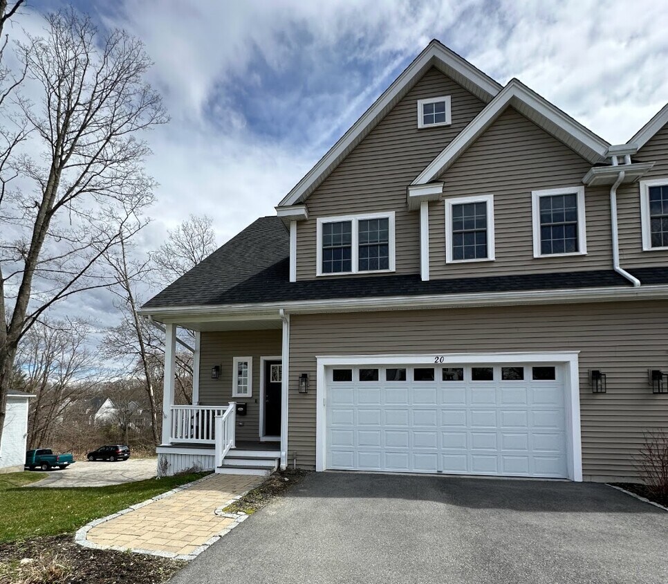 20 Whitney St Unit 20 Whitney St, Northborough, MA 01532 Condo for