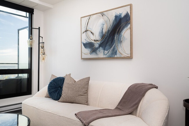 Photo du bâtiment - 1316 Rue Saint-Antoine O