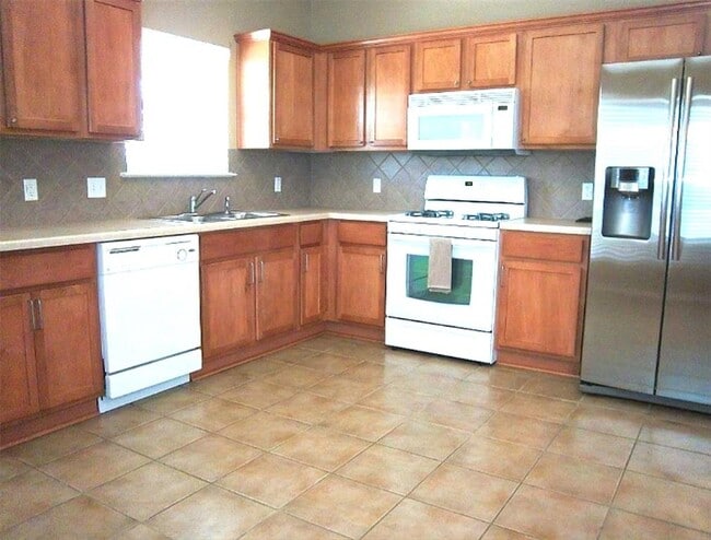 Building Photo - 2320 Pearson Way