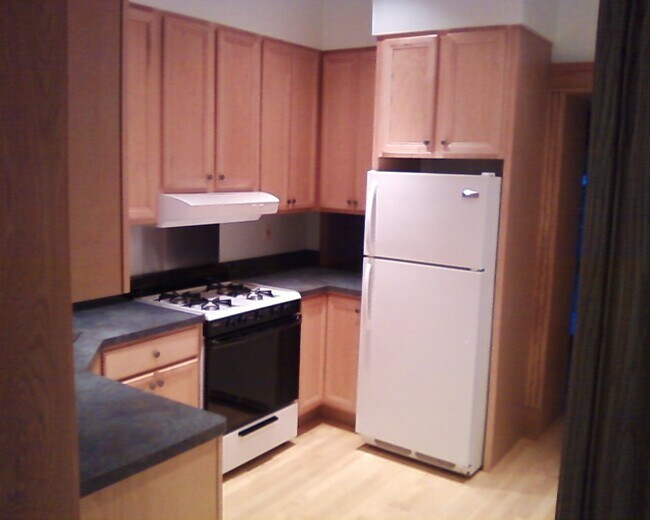 Foto del edificio - 640 W 35th St