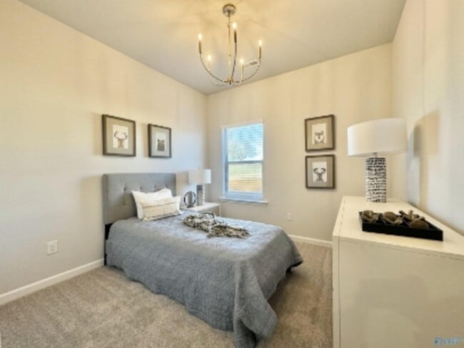 Foto del edificio - 12422 Whitcomb Cir