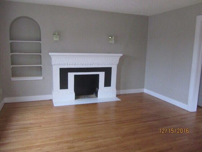 Photo - Nice Duplex for Rent close to Midtown - Pl... House