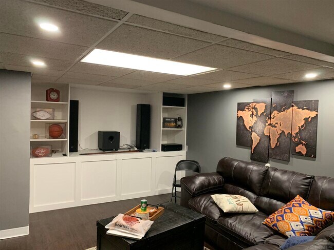 Foto del edificio - 424 Lewis Ave