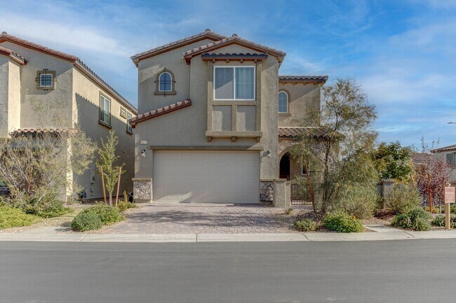 Foto del edificio - Stylish 3-Bed Home with Loft & EV Charger in Skye Canyon