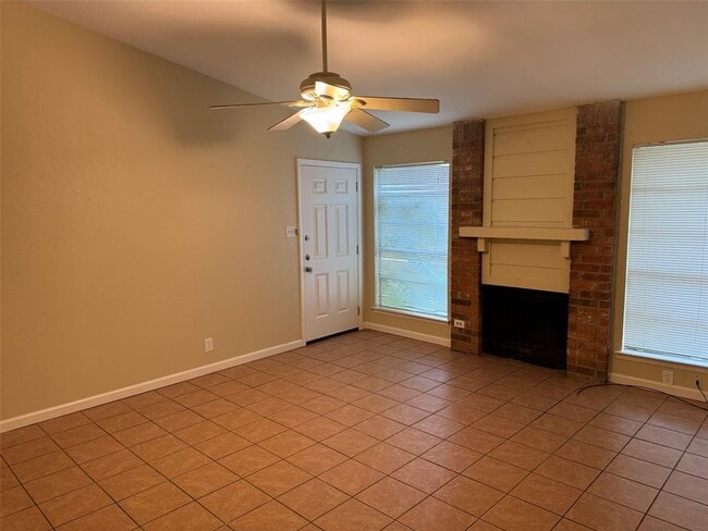 Building Photo - 10805 Lanshire Dr