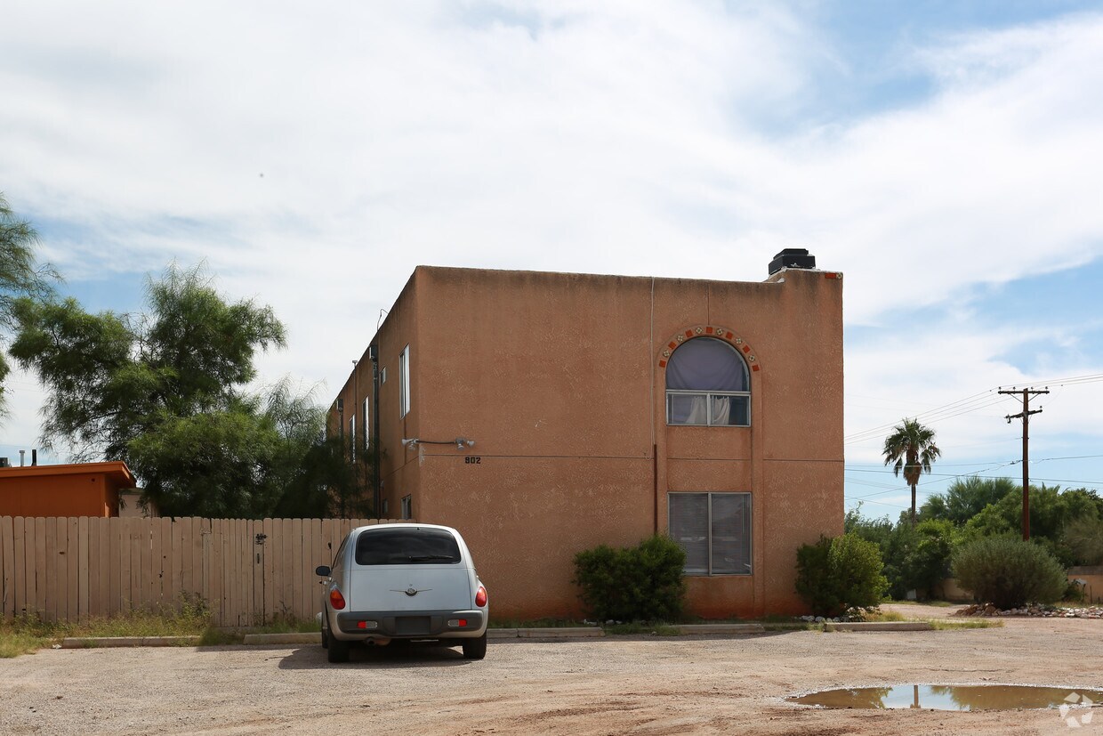 Foto del edificio - 902 N Belvedere Ave