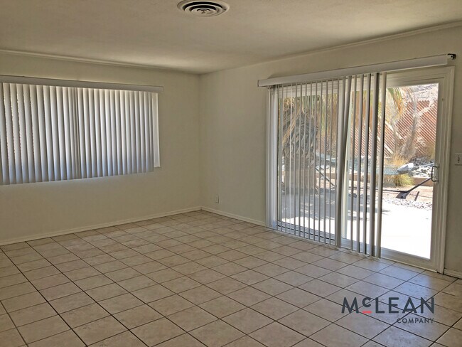 Building Photo - Beautiful Cathedral City Cove Two Bedroom Oasis