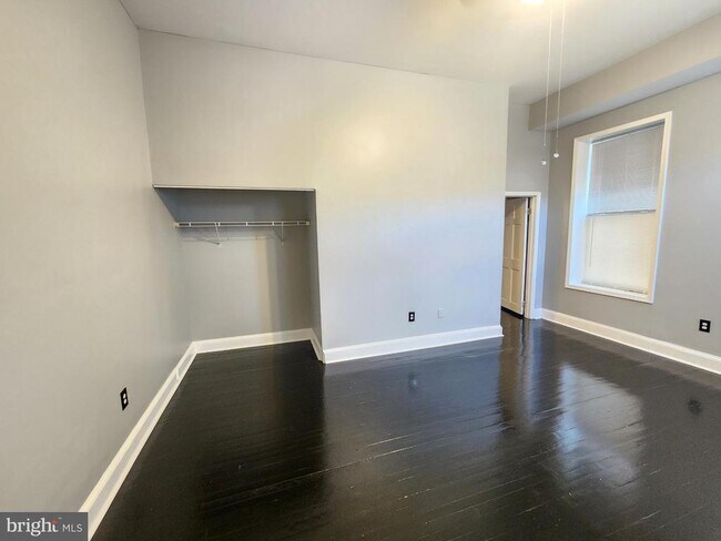 Building Photo - 2319 Eutaw Pl