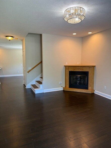 Foto del edificio - 2536 Blossom Trail W