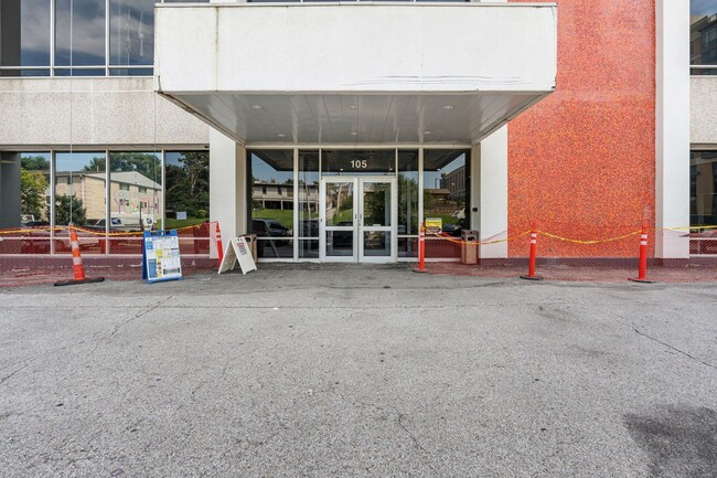 Foto del edificio - Breathtaking downtown East-facing, penthouse condo - FURNISHED!