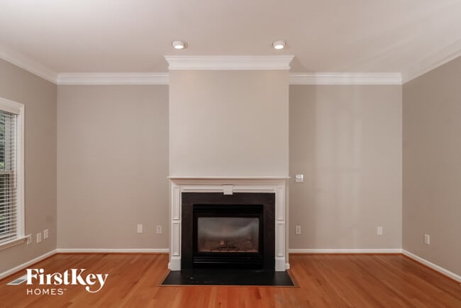 Building Photo - 208 Scottsdale Dr