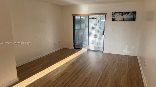 Foto del edificio - 2319 W 60th St