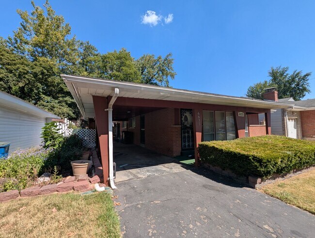 Foto del edificio - Kenwood Charmer - Section 8 Friendly