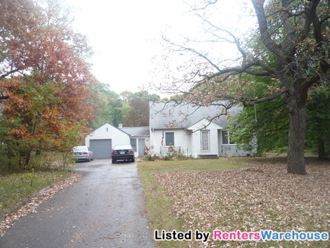 Primary Photo - 8165 Eastwood Rd