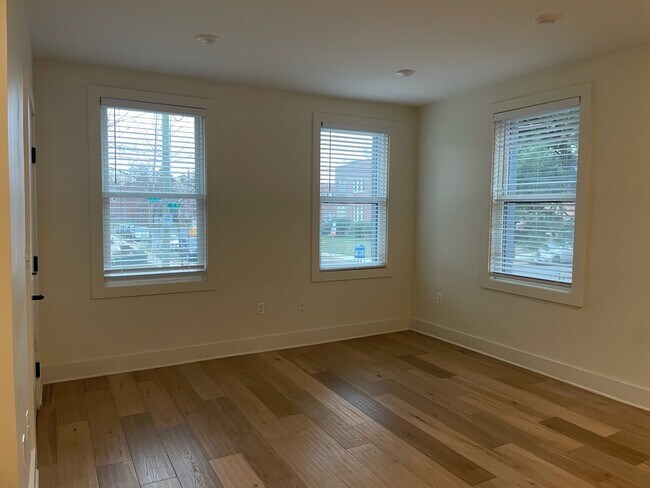 living room area - 4000 7th St NE
