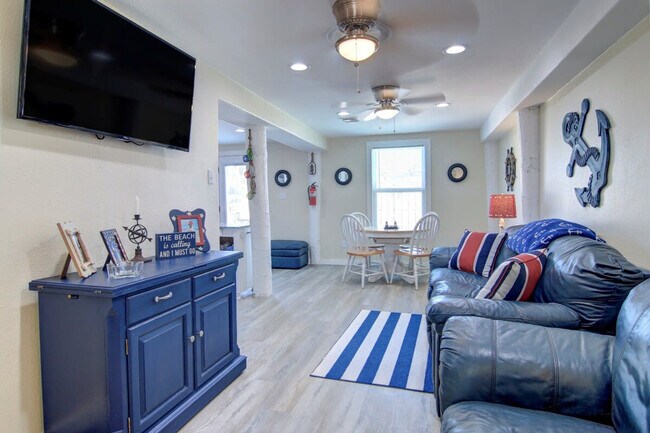 Foto del edificio - 1300 Eleventh Street-SI ID1023200P