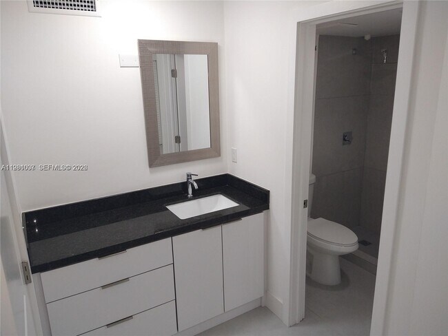 Building Photo - 19791 SW 114th Ave