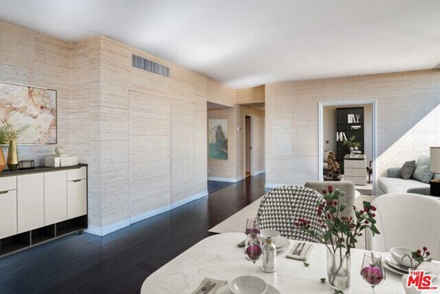 Building Photo - 4411 Los Feliz Blvd