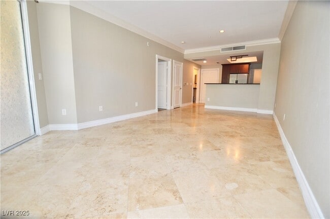 Building Photo - 270 E Flamingo Rd