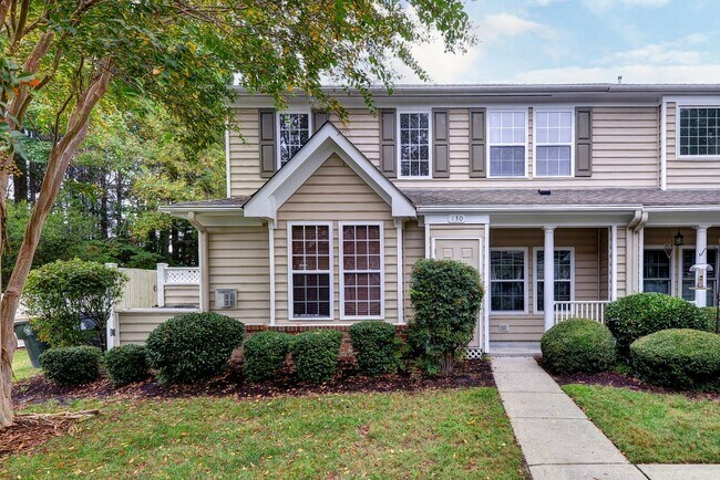 Foto del edificio - 130 Ellis Dr